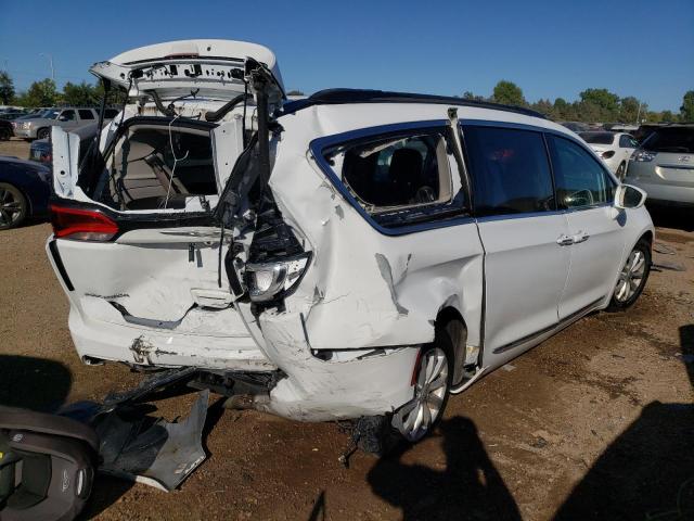 Photo 3 from auction – 2017 CHRYSLER PACIFICA T with VIN 2C4RC1BG5HR638096