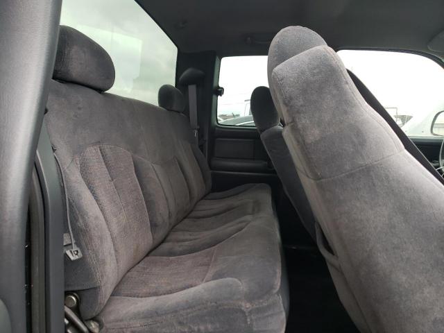 Photo 11 from auction – 2000 CHEVROLET SILVERADO with VIN 1GCEK19T9YE255926