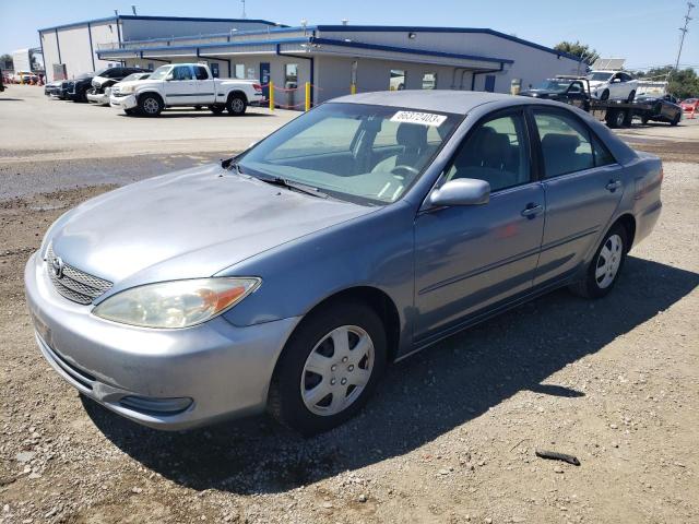 TOYOTA CAMRY LE 2002 with VIN JTDBE32K420102141 - Photo from auction