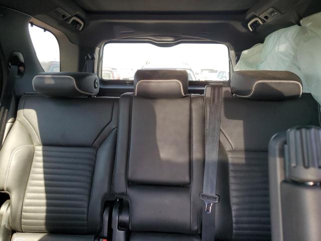 Photo 10 from auction – 2018 LAND ROVER DISCOVERY with VIN SALRR2RK7JA071357