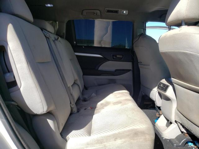 Photo 11 from auction – 2015 TOYOTA HIGHLANDER with VIN 5TDZKRFH1FS051712