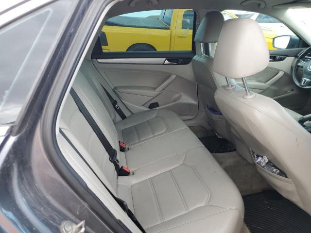 Photo 10 from auction – 2015 VOLKSWAGEN PASSAT S with VIN 1VWAT7A32FC121193