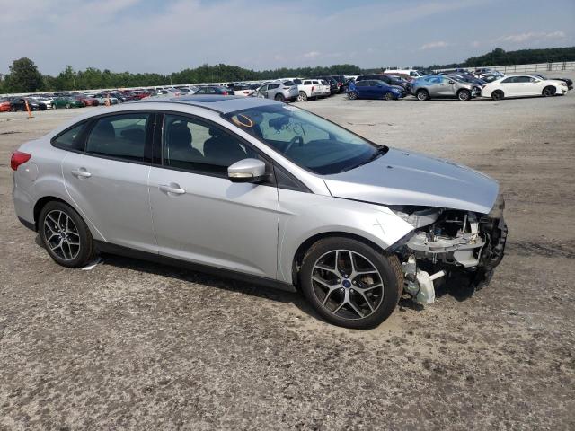 Photo 4 from auction – 2017 FORD FOCUS SEL with VIN 1FADP3H27HL252655