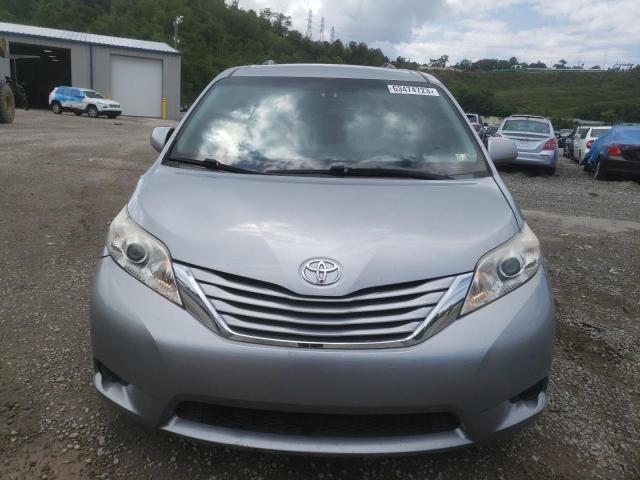 Photo 5 from auction – 2015 TOYOTA SIENNA LE with VIN 5TDKK3DC8FS665050