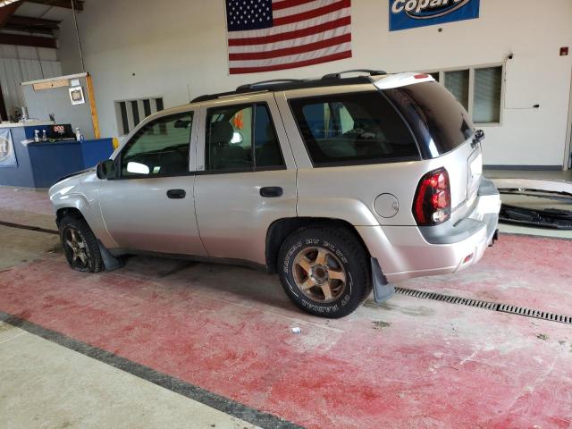 Photo 2 from auction – 2004 CHEVROLET TRAILBLAZE with VIN 1GNDT13S542410712