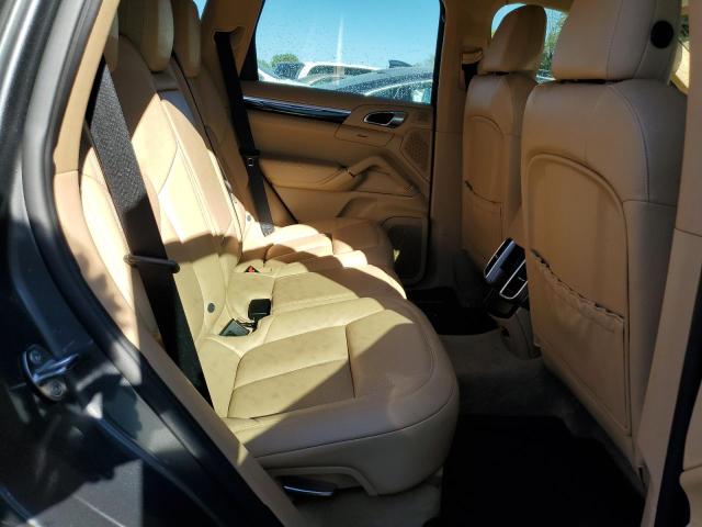 Photo 10 from auction – 2016 PORSCHE CAYENNE SE with VIN WP1AE2A21GLA58451