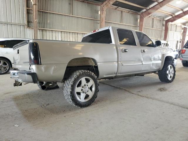Photo 3 from auction – 2005 CHEVROLET SILVERADO with VIN 1GCGC13U95F809785