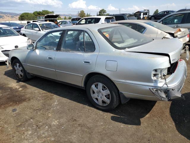 Photo 2 from auction – 1995 TOYOTA CAMRY LE with VIN JT2GK12E2S0126024