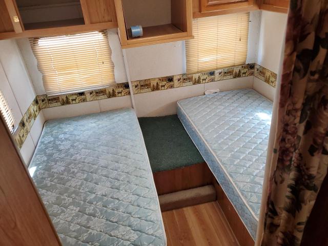 Photo 9 from auction – 2000 FORD ECONOLINE with VIN 1FDXE45S1YHA11003