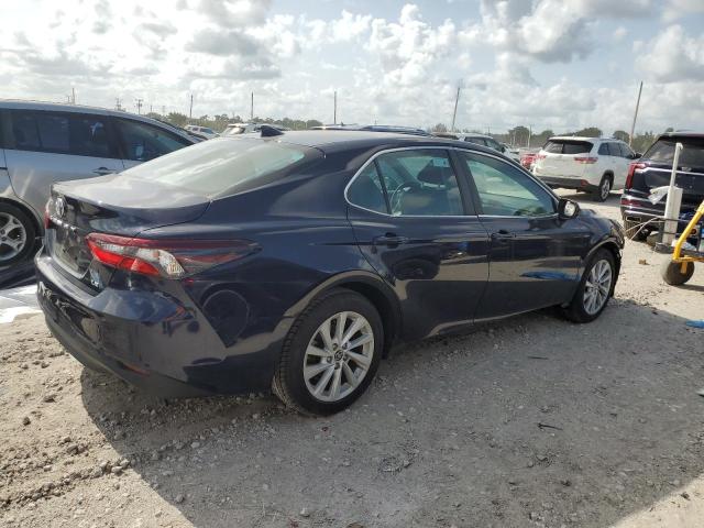 Photo 3 from auction – 2022 TOYOTA CAMRY LE with VIN 4T1C11AK2NU630761