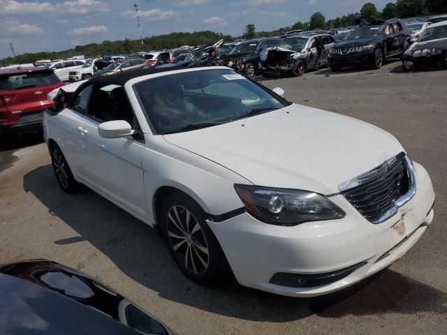 Photo 4 from auction – 2013 CHRYSLER 200 S with VIN 1C3BCBGG9DN551121