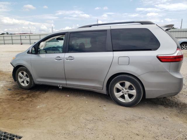 Photo 2 from auction – 2015 TOYOTA SIENNA LE with VIN 5TDKK3DC4FS593652
