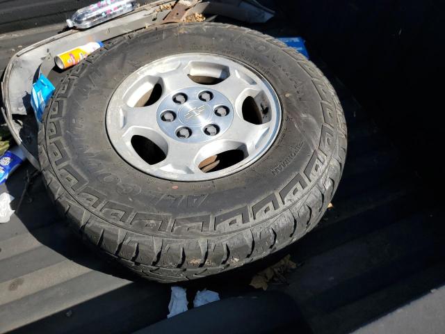 Photo 12 from auction – 2004 CHEVROLET SILVERADO with VIN 1GCEK19T24E148887