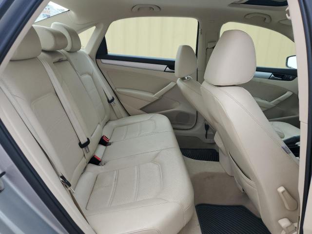 Photo 10 from auction – 2012 VOLKSWAGEN PASSAT SE with VIN 1VWBH7A32CC105979