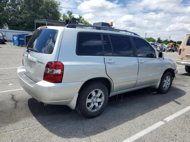 Photo 3 from auction – 2004 TOYOTA HIGHLANDER with VIN JTEDP21AX40022329