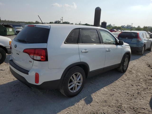 Photo 3 from auction – 2015 KIA SORENTO LX with VIN 5XYKT3A69FG642191