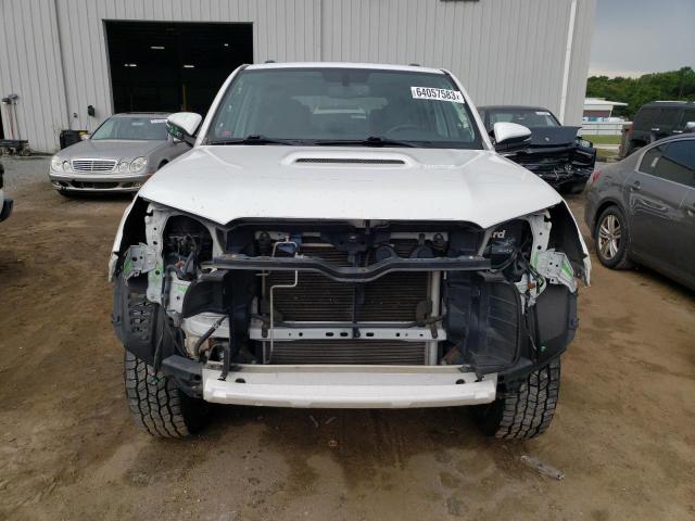 Photo 5 from auction – 2015 TOYOTA 4RUNNER SR with VIN JTEBU5JR2F5273357