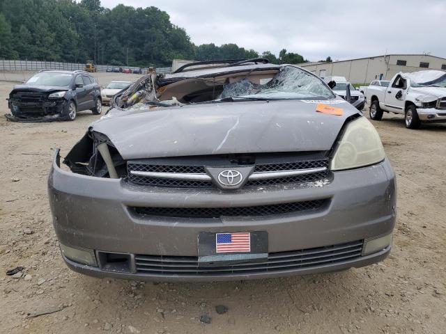 Photo 5 from auction – 2004 TOYOTA SIENNA XLE with VIN 5TDZA22C64S159681