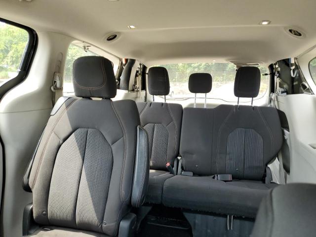 Photo 10 from auction – 2017 CHRYSLER PACIFICA T with VIN 2C4RC1BG0HR770893