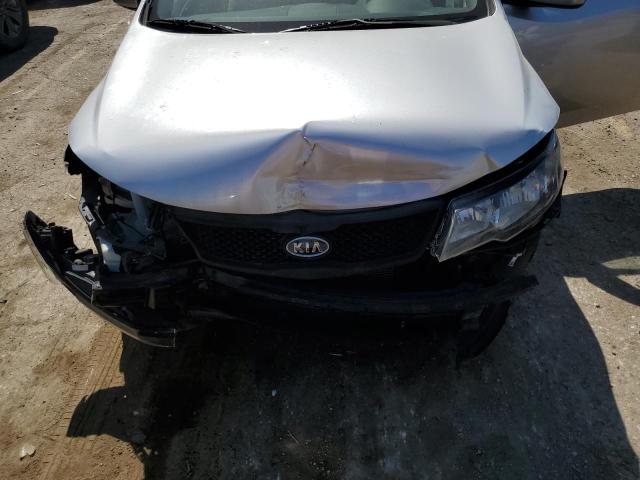 Photo 11 from auction – 2010 KIA FORTE LX with VIN KNAFT4A25A5286812
