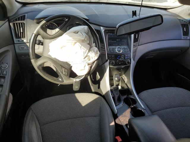 Photo 8 from auction – 2012 HYUNDAI SONATA SE with VIN 5NPEC4AB5CH408876