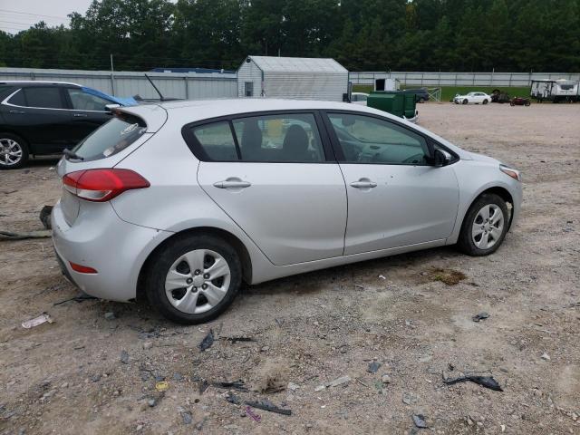 Photo 3 from auction – 2017 KIA FORTE LX with VIN KNAFK5A86H5692914