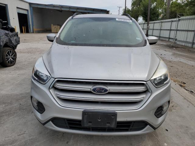Photo 5 from auction – 2018 FORD ESCAPE SE with VIN 1FMCU0GD0JUC61306