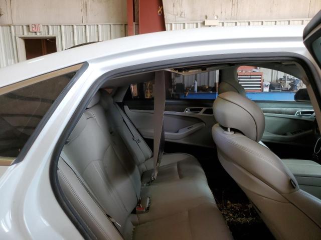 Photo 10 from auction – 2016 HYUNDAI GENESIS 3. with VIN KMHGN4JE2GU127817