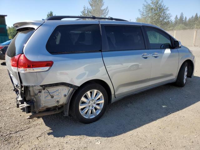 Photo 3 from auction – 2013 TOYOTA SIENNA XLE with VIN 5TDDK3DC5DS051837