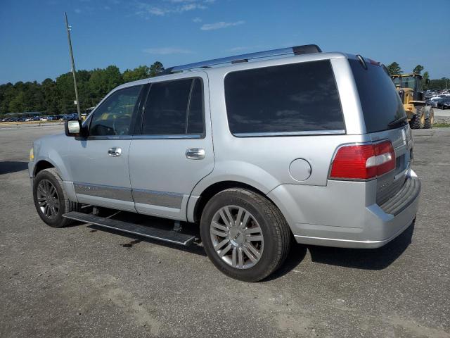 Photo 2 from auction – 2010 LINCOLN NAVIGATOR with VIN 5LMJJ2J52AEJ10522