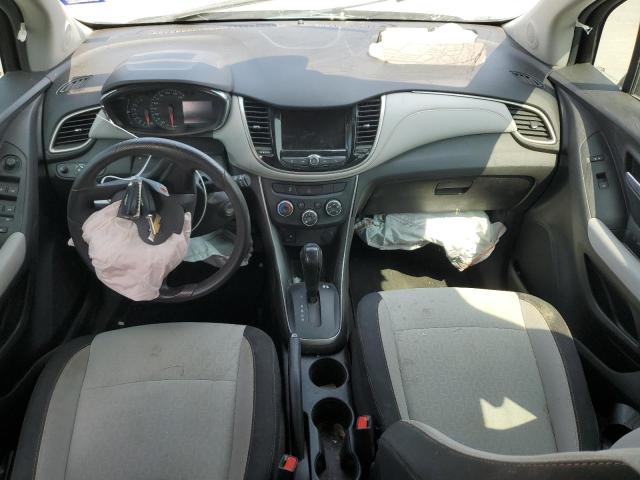 Photo 8 from auction – 2020 CHEVROLET TRAX LS with VIN 3GNCJKSBXLL217395