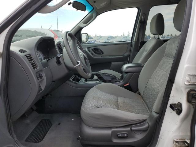 Photo 7 from auction – 2005 FORD ESCAPE XLT with VIN 1FMYU93105KA87177