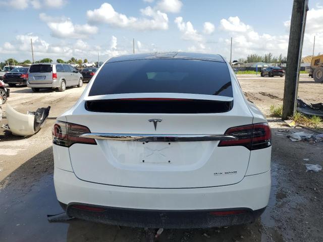 Photo 6 from auction – 2020 TESLA MODEL X with VIN 5YJXCAE42LF236114