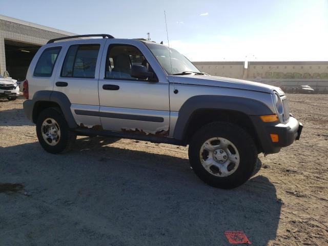 Photo 4 from auction – 2005 JEEP LIBERTY SP with VIN 1J4GL48K05W714213