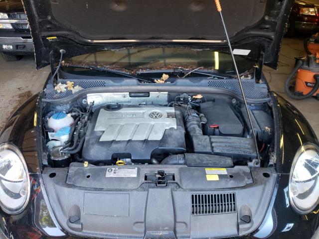 Photo 11 from auction – 2014 VOLKSWAGEN BEETLE with VIN 3VWJL7AT2EM632657