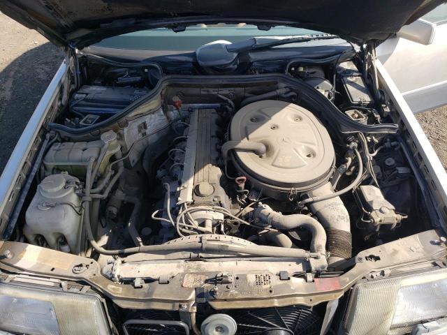 Photo 11 from auction – 1991 MERCEDES-BENZ 300 E with VIN WDBEA30D7MB392197
