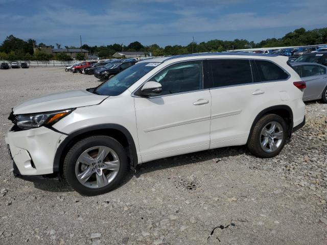 TOYOTA HIGHLANDER 2018 с VIN 5TDDZRFH3JS879131 - Снимка от търг