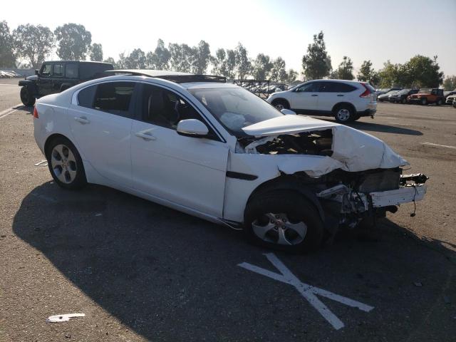 Снимка 4 от търг – 2017 JAGUAR XE с VIN SAJAR4BG1HA975772