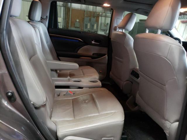 Photo 11 from auction – 2015 TOYOTA HIGHLANDER with VIN 5TDDKRFH9FS159392
