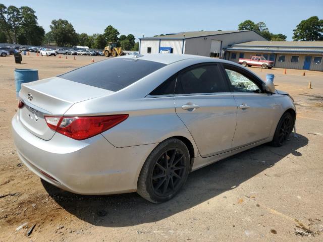 Photo 3 from auction – 2012 HYUNDAI SONATA GLS with VIN 5NPEB4AC3CH480509