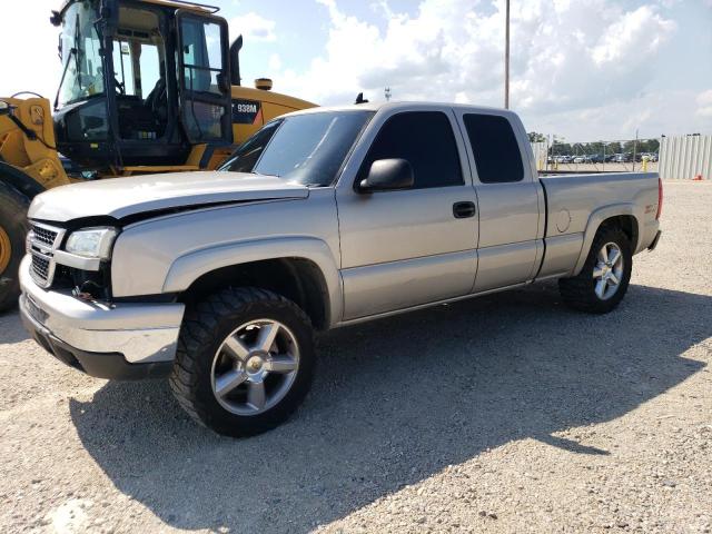 Снимка 1 от търг – 2006 CHEVROLET SILVERADO с VIN 1GCEK19B16Z239765