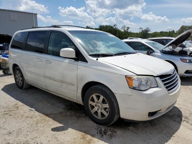 Photo 4 from auction – 2008 CHRYSLER TOWN & COU with VIN 2A8HR54P58R774462