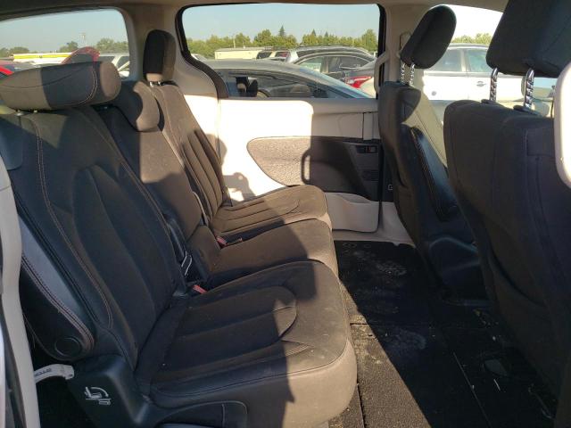 Photo 11 from auction – 2017 CHRYSLER PACIFICA T with VIN 2C4RC1DG9HR623324