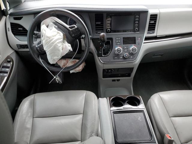Photo 8 from auction – 2018 TOYOTA SIENNA XLE with VIN 5TDDZ3DC7JS200286