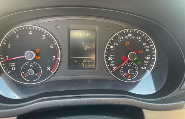 Photo 8 from auction – 2015 VOLKSWAGEN PASSAT S with VIN 1VWAT7A3XFC118798