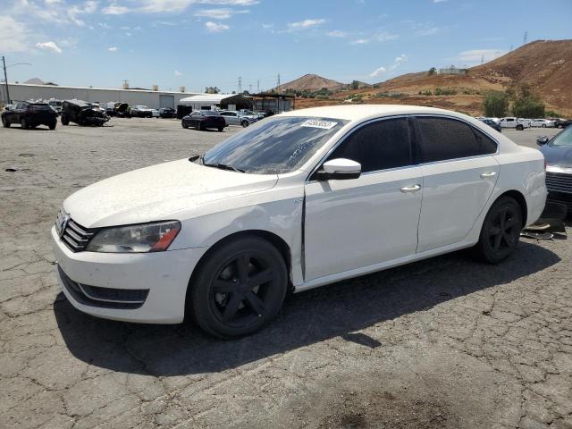 VOLKSWAGEN PASSAT S 2014 with VIN 1VWAT7A3XEC037105 - Photo from auction
