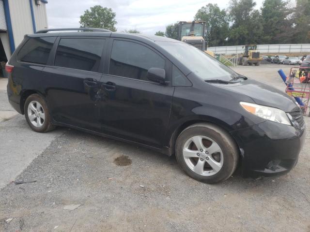 Photo 4 from auction – 2015 TOYOTA SIENNA LE with VIN 5TDKK3DC9FS572781