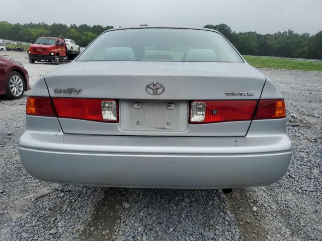 Photo 6 from auction – 2000 TOYOTA CAMRY CE with VIN 4T1BG22K8YU641041