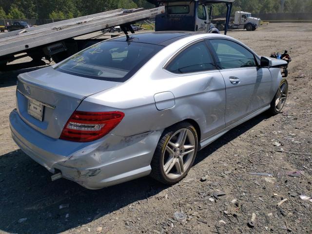Photo 3 from auction – 2013 MERCEDES-BENZ C CLASS 2D with VIN WDDGJ4HB6DF949070