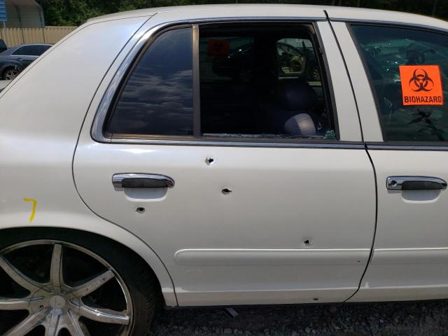 Photo 10 from auction – 1998 FORD CROWN VICT with VIN 2FAFP71W1WX170577
